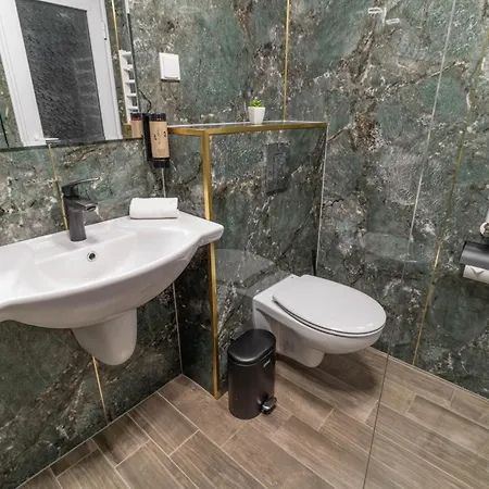 A&n Bolyarka Hotel 4*